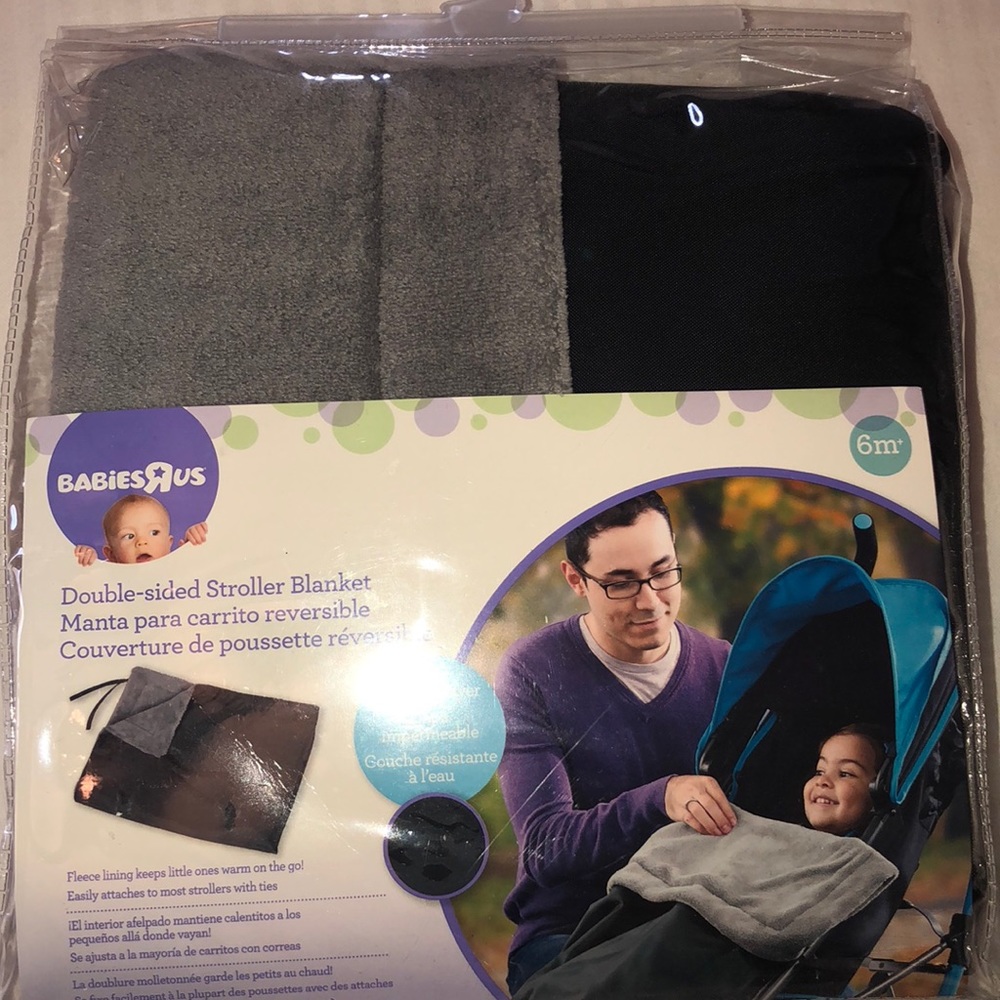 Double sided stroller blanket